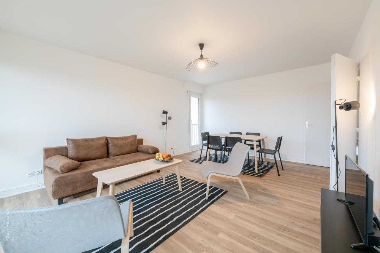 Stylish Flat In Paris Suburbs Leilighet Saint-Michel-sur-Orge Eksteriør bilde
